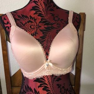 Victoria’s Secret no wire bra 36DD